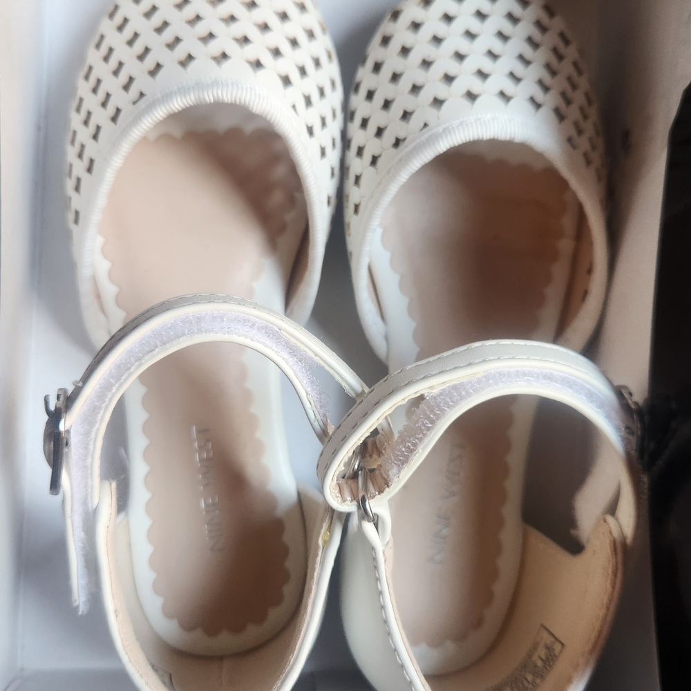 Nine West Cream Kids Sandals